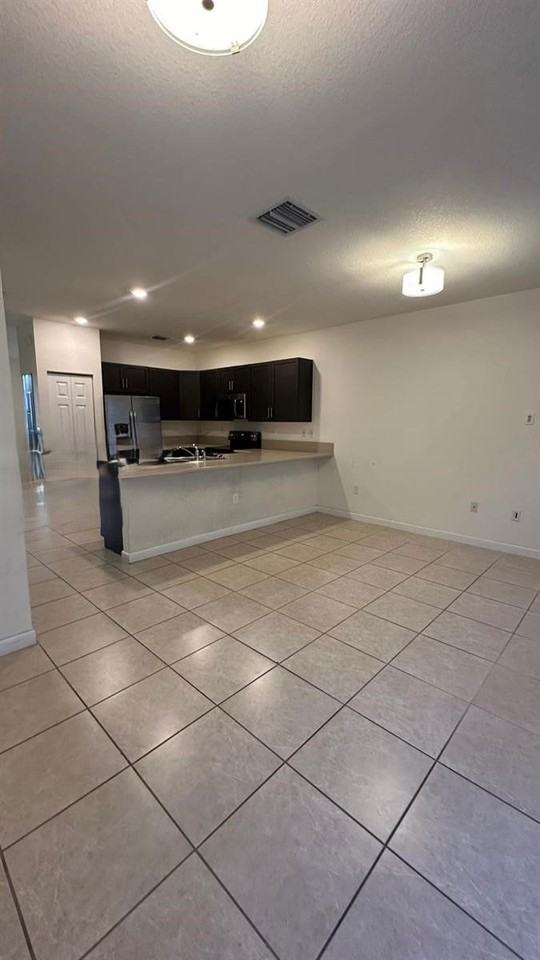 10629 West 32nd Lane - Photo 4 of 8