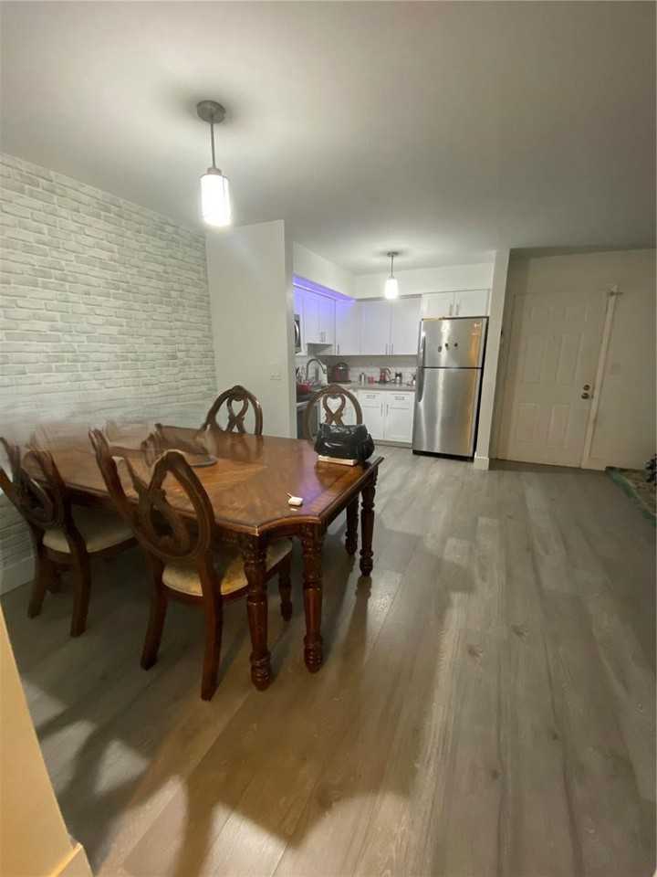 18815 Nw 62nd Ave - Photo 5 of 8