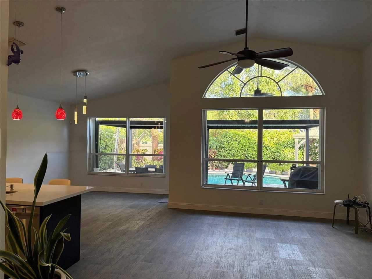 1151 Nw 130th Ave - Photo 3 of 8