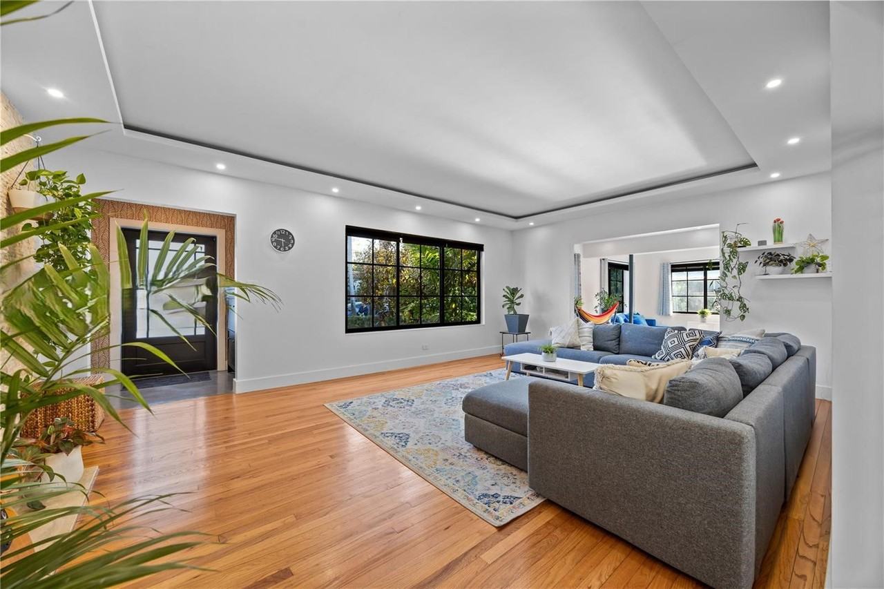 351 Northeast 98th Street - Photo 3 of 8