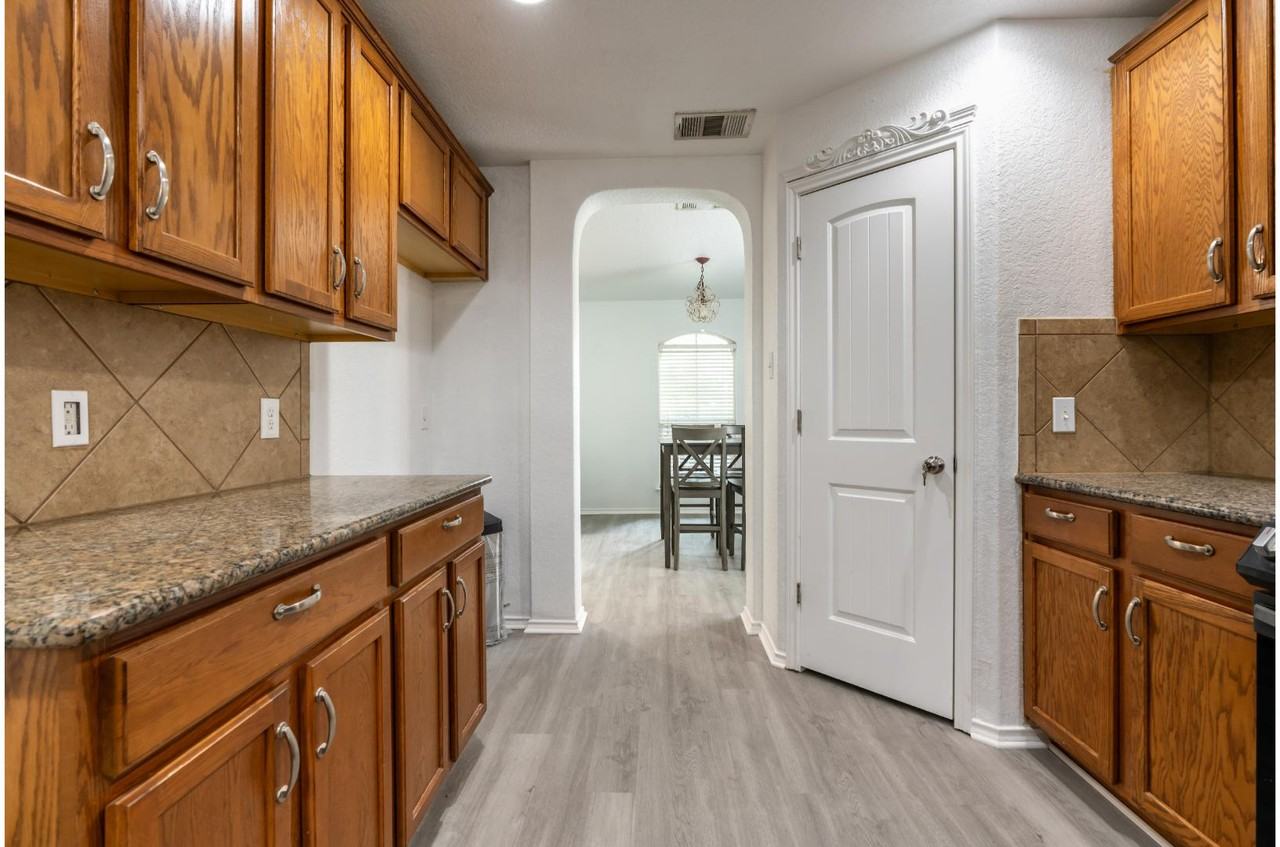 Pearl Pass - Photo 2 of 10