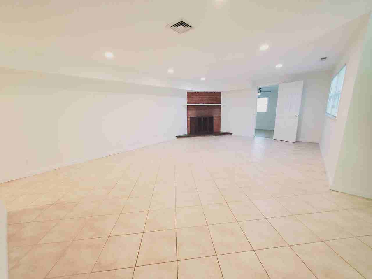 74 Coventry Rd #2 - Photo 3 of 8