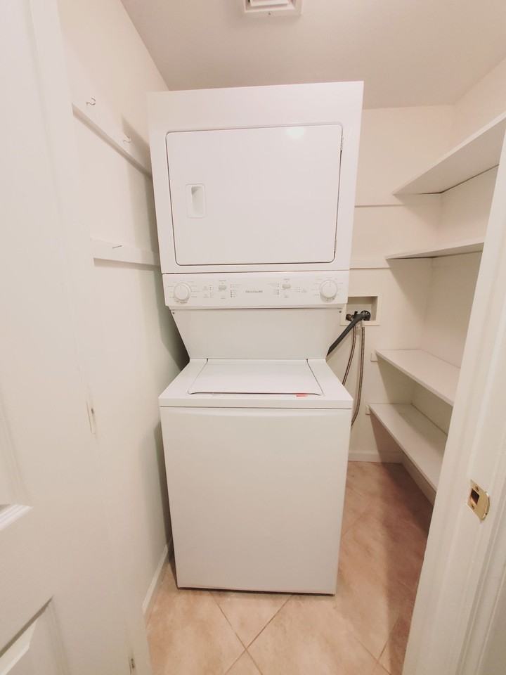 74 Coventry Rd #2 - Photo 7 of 8