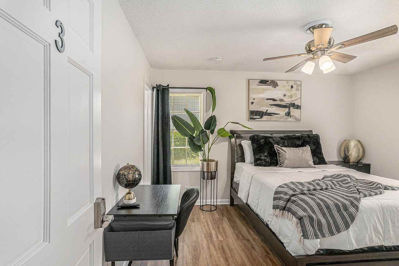 Orly Terrace - Photo 7 of 8