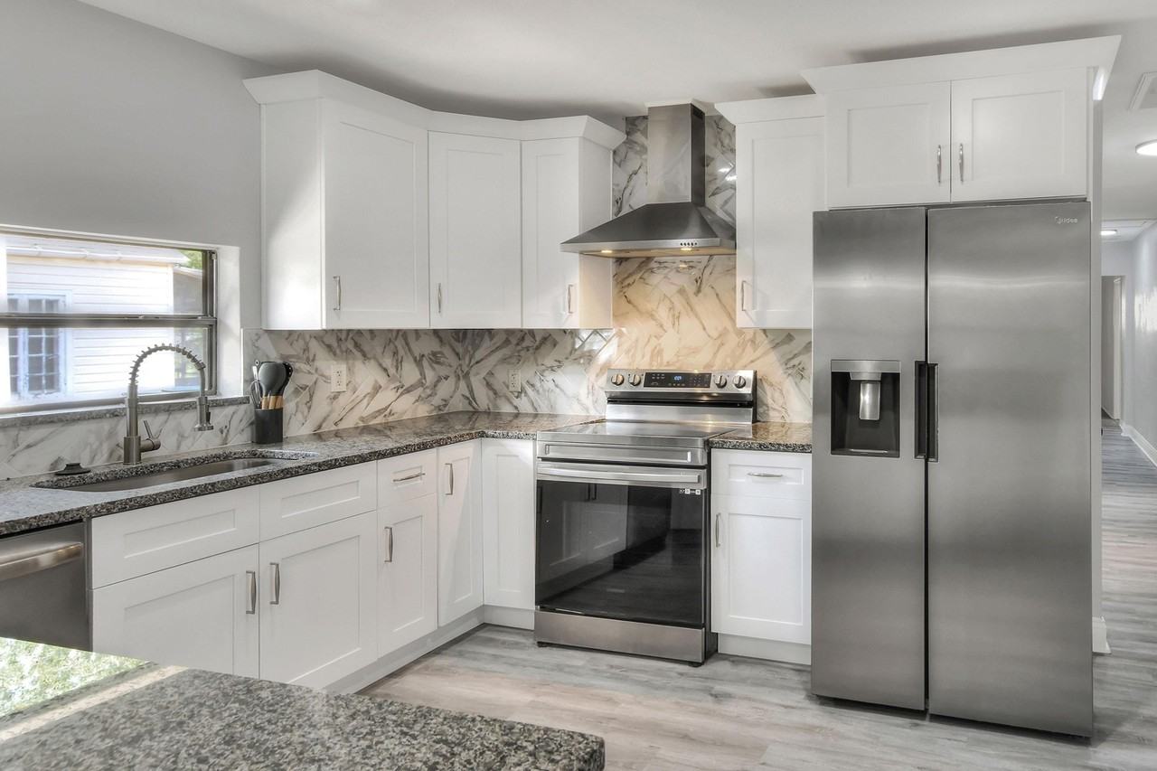 S New York Ave - Photo 3 of 16