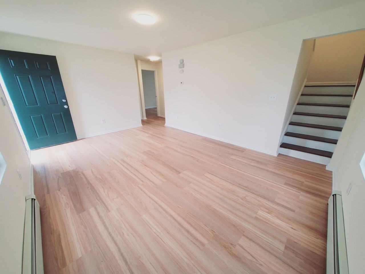 575 Burnsford Ave - Photo 5 of 8