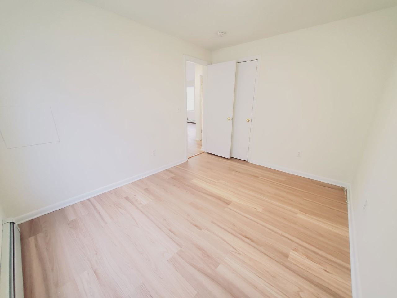 575 Burnsford Ave - Photo 6 of 8