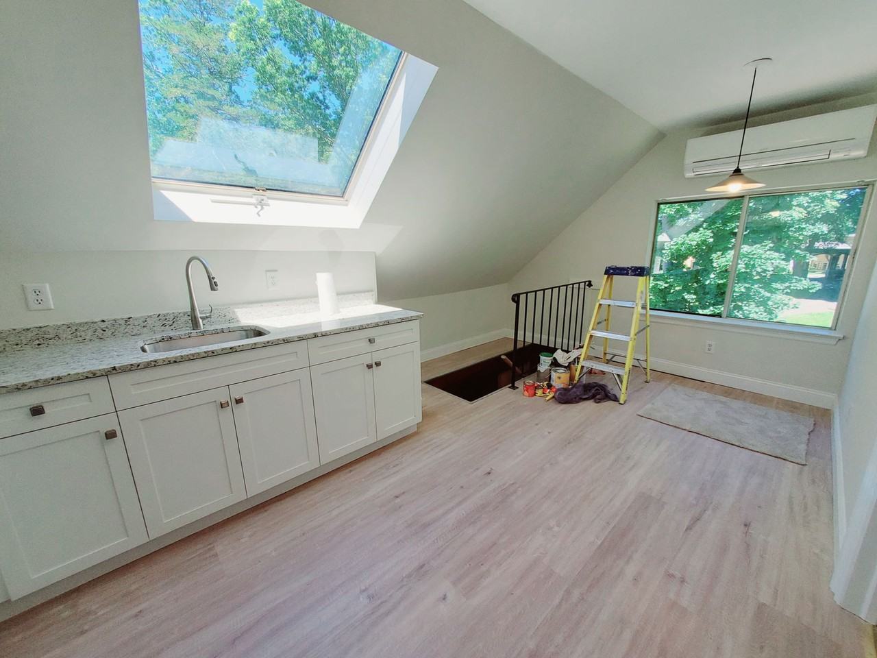 22 Clovelly Rd #3 - Photo 3 of 7