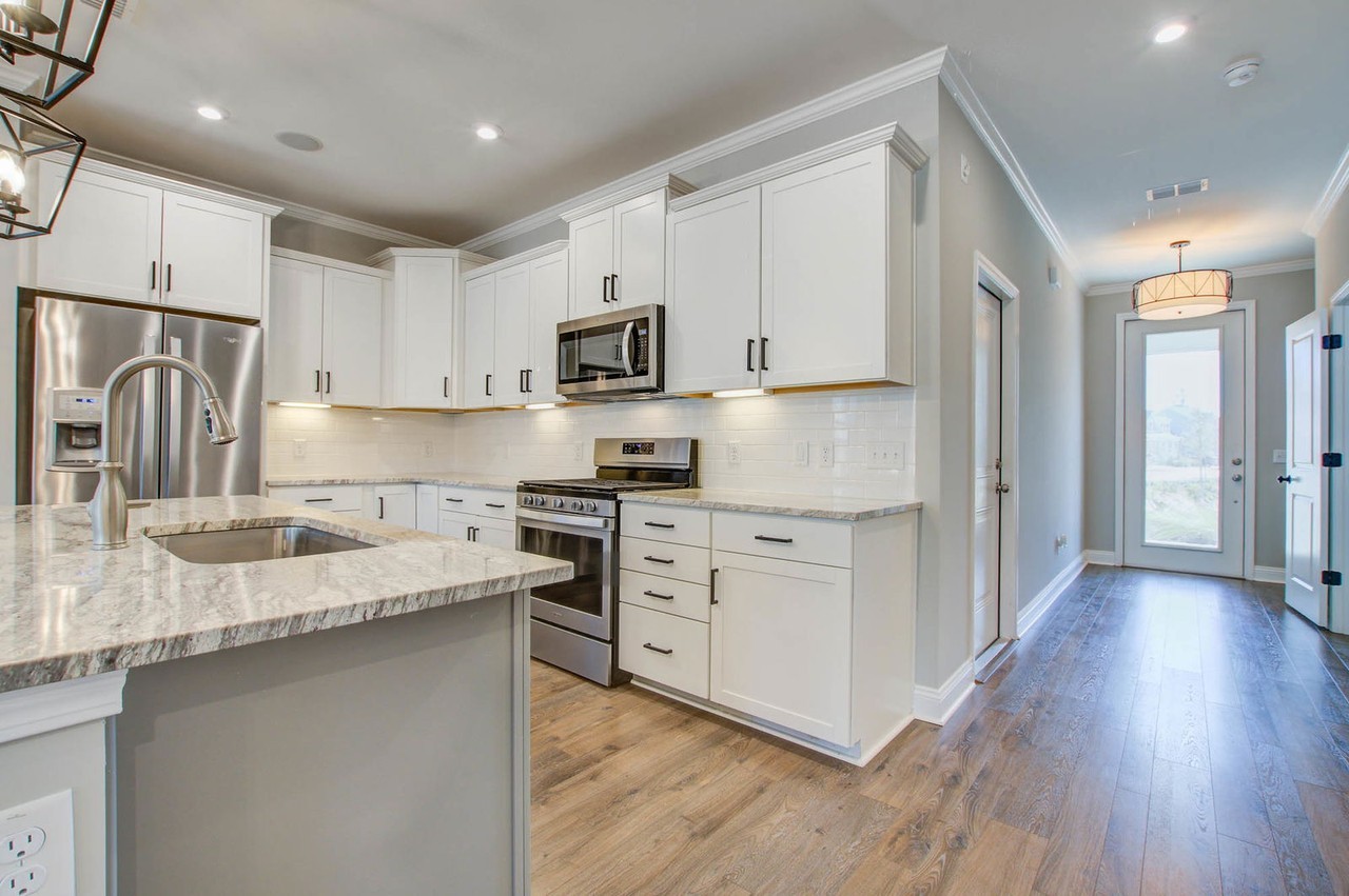 153 Trailview Ln - Photo 2 of 8