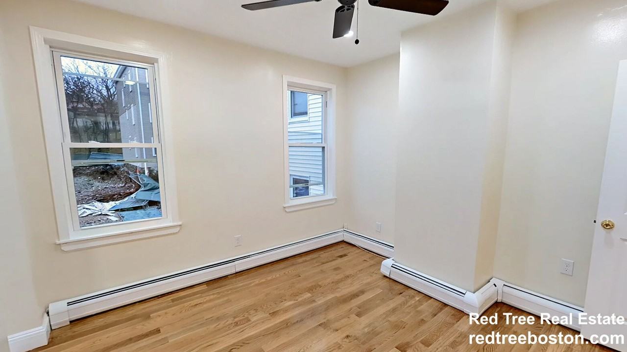 49 Cameron St #2 - Photo 3 of 8