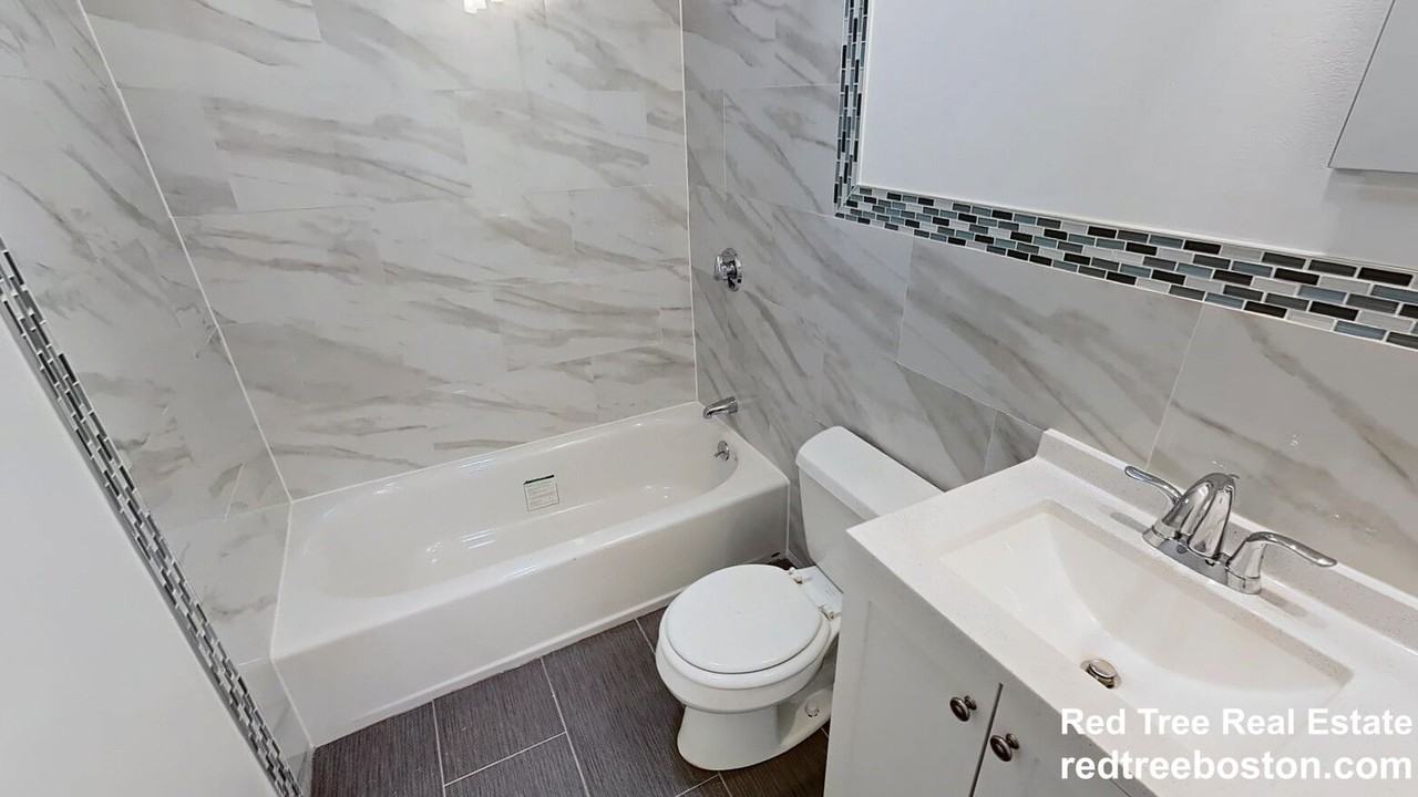 49 Cameron St #2 - Photo 7 of 8