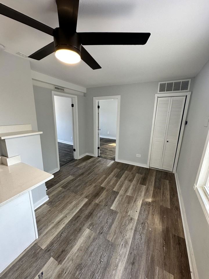 1849 W Augusta Blvd - Photo 3 of 8