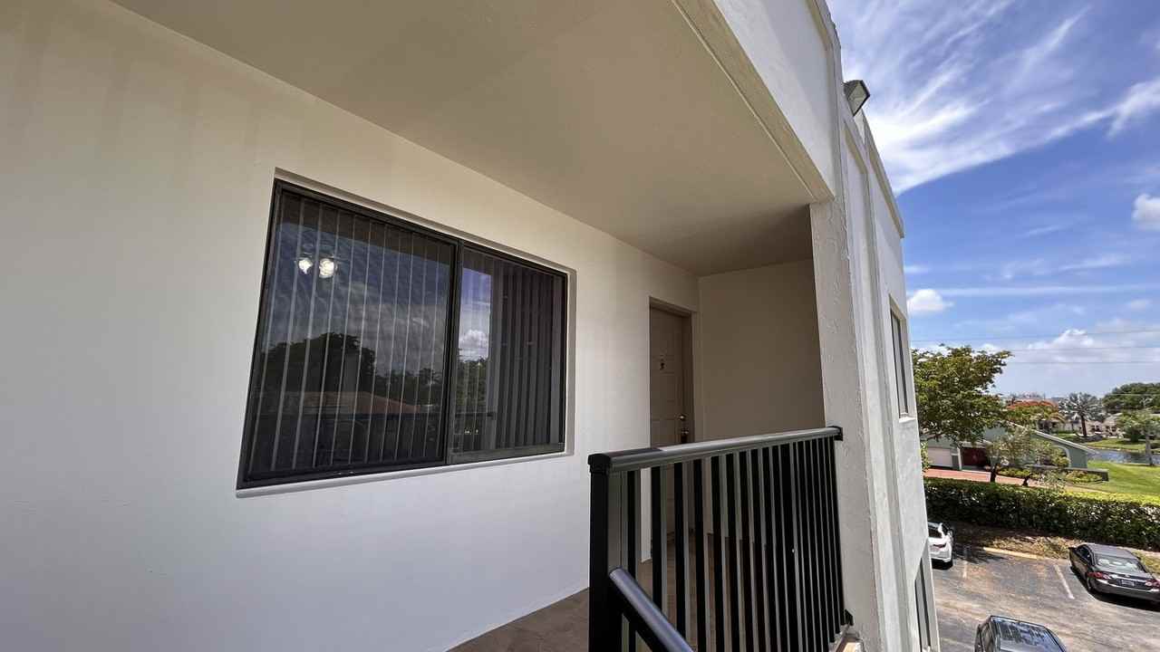 10350 E Clairmont Cir #312 - Photo 4 of 8