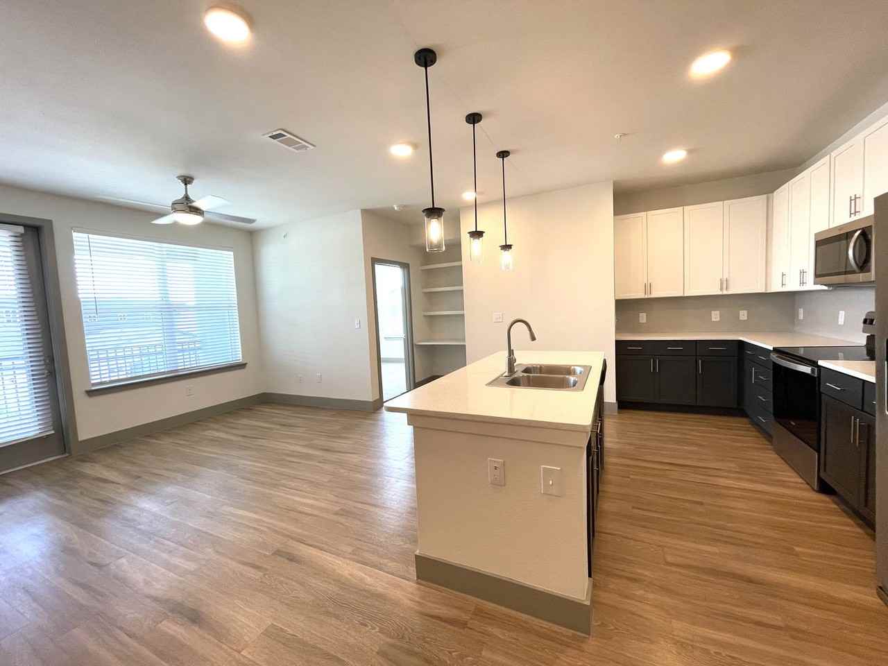 705 E Olympic Dr #03-104 - Photo 4 of 8