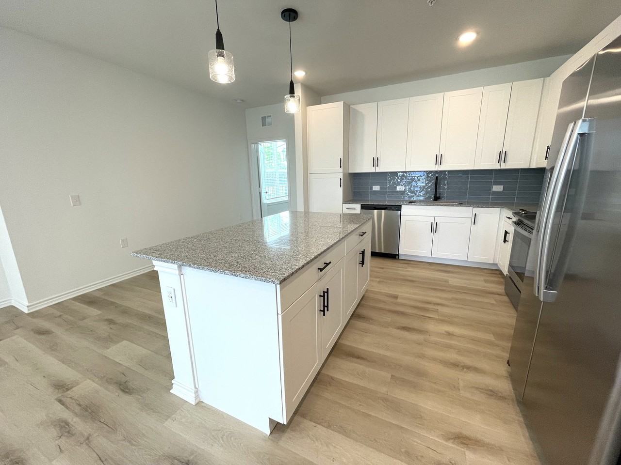 2501 Niles Dr #09-105 - Photo 3 of 8