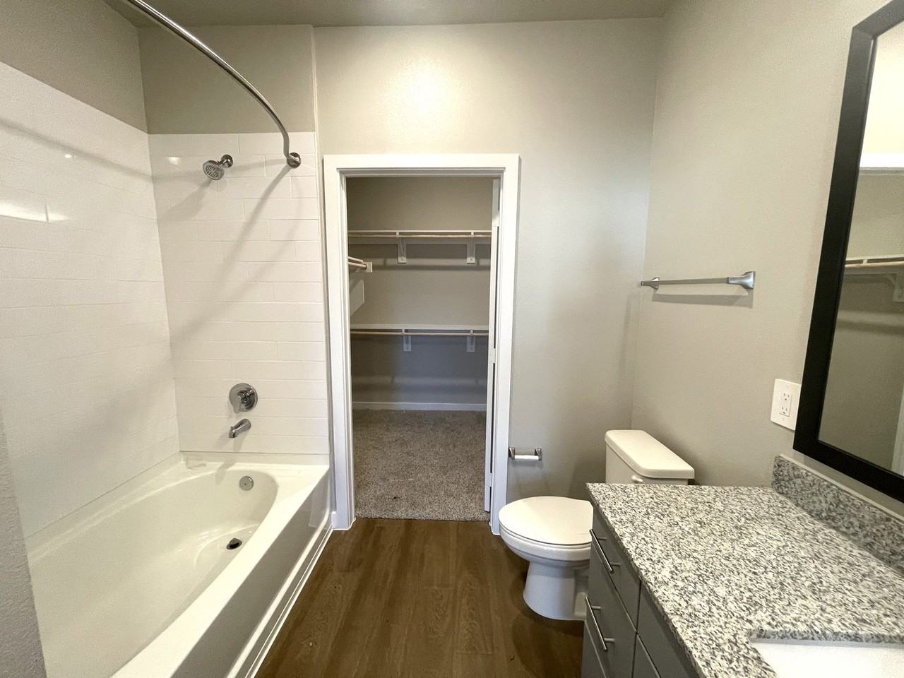 3845 Frontier Pkwy #09-103 - Photo 5 of 8