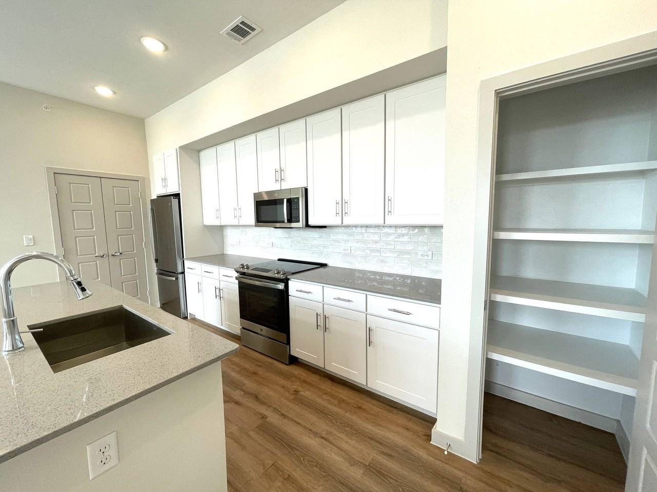 149 Larkspur Park Blvd #09-101 - Photo 5 of 8