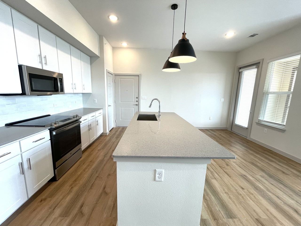 149 Larkspur Park Blvd #09-101 - Photo 6 of 8