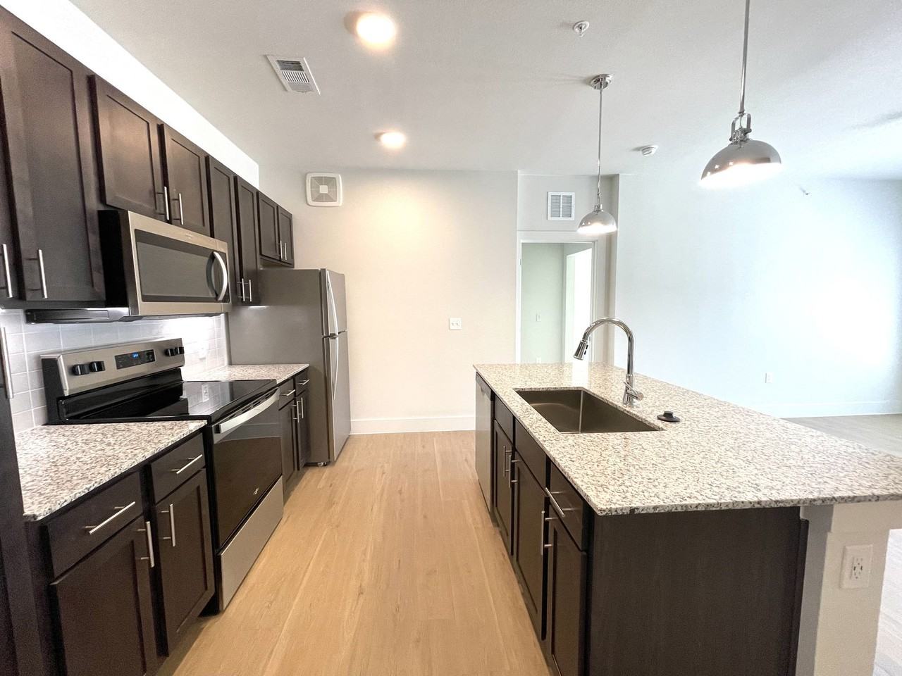 350 Star Ranch Blvd