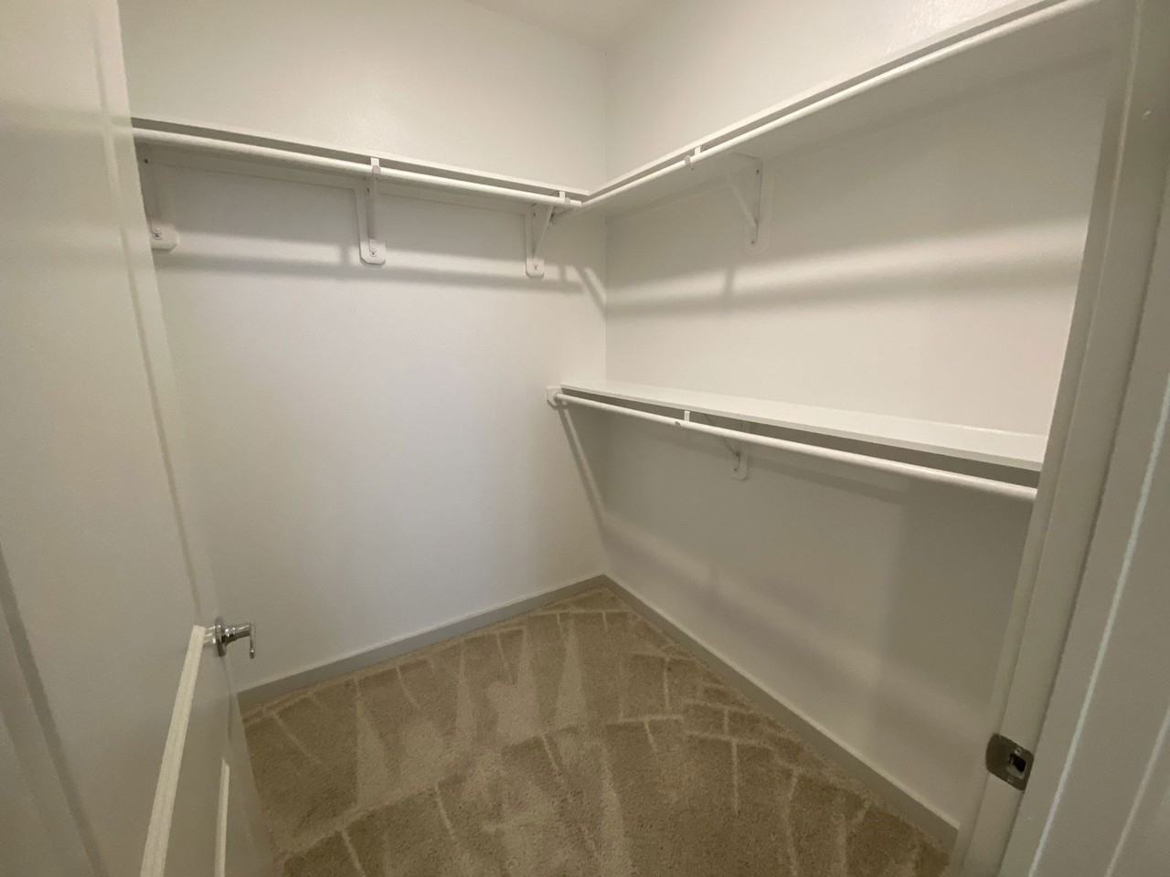 2670 S A W Grimes Blvd #1147 - Photo 6 of 8