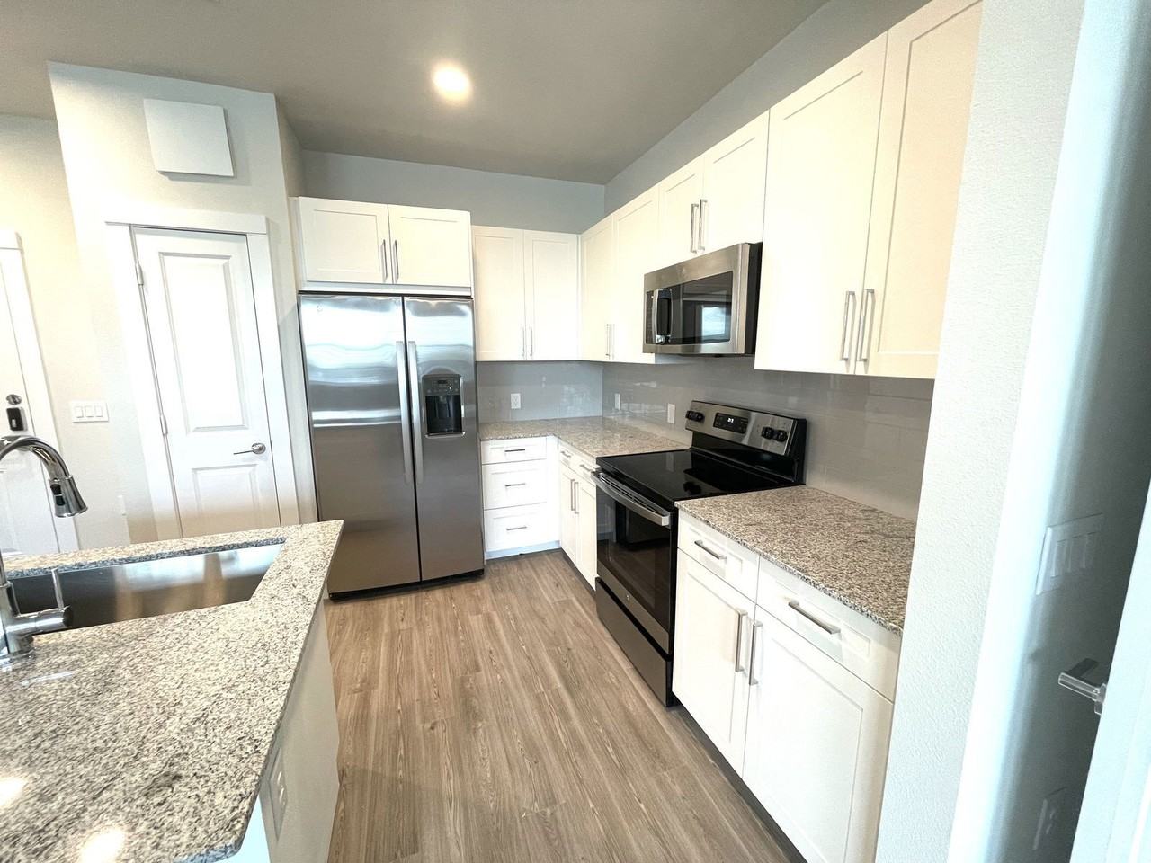 11925 Ring Dr #145 - Photo 7 of 8