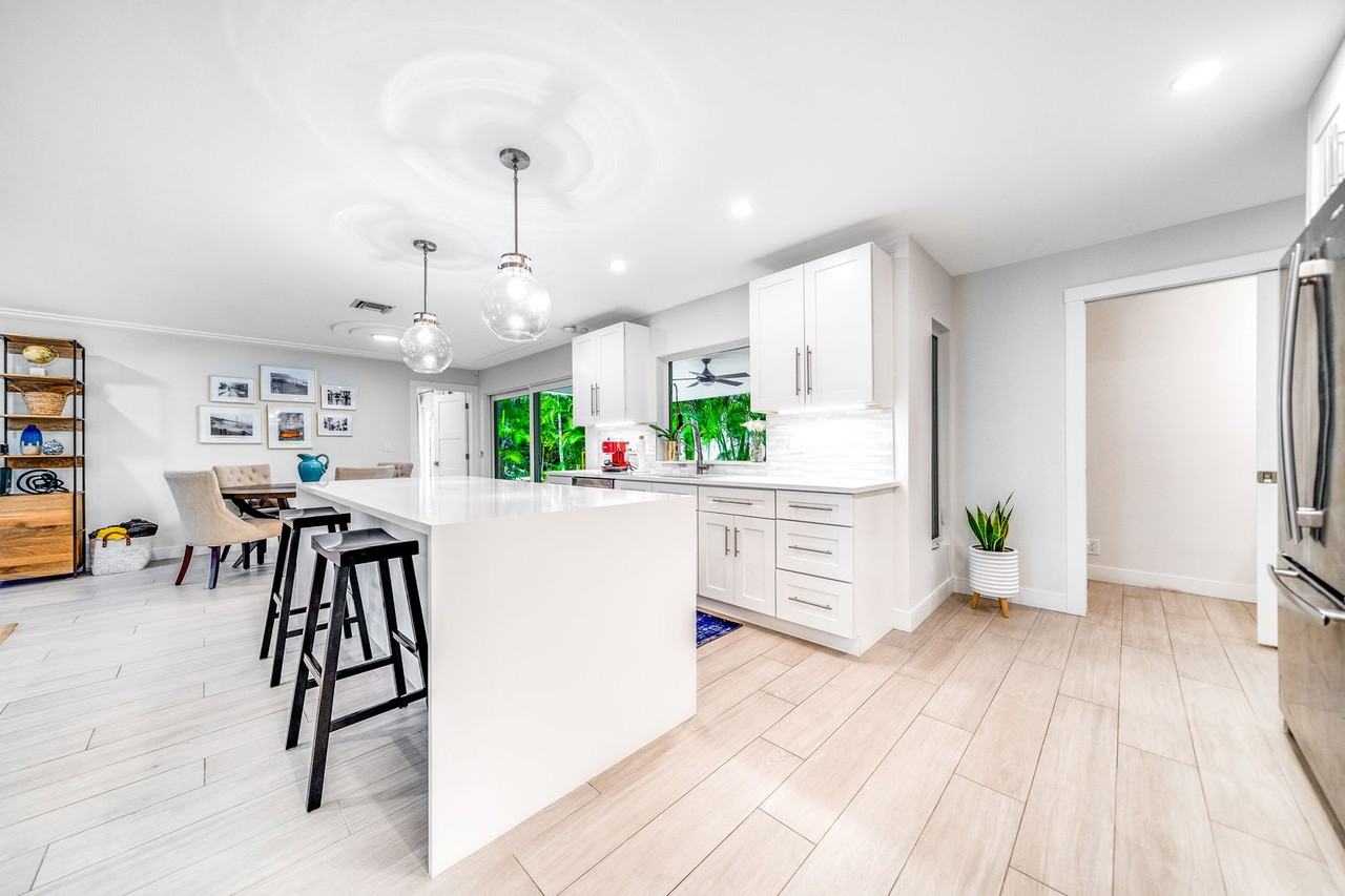 6 Ne 19th St - Photo 3 of 8