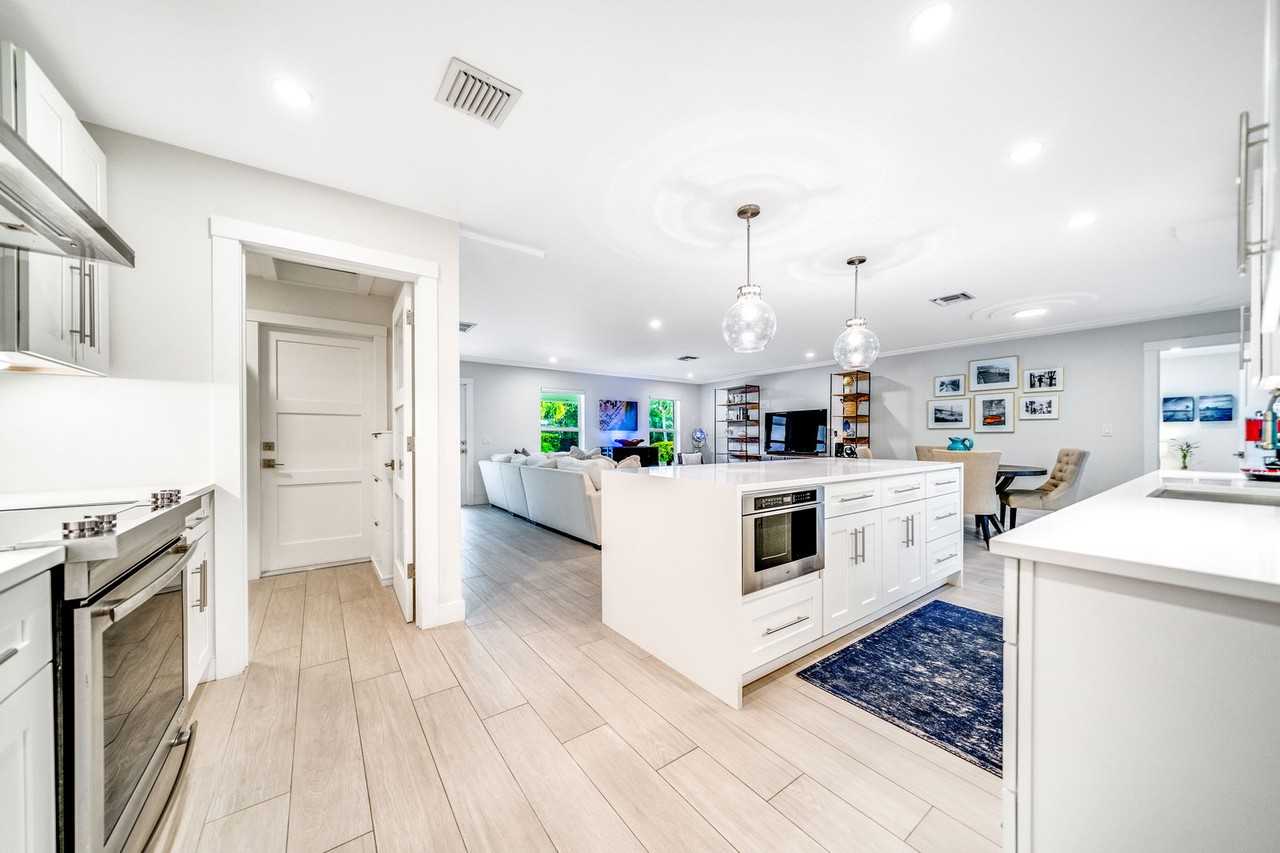 6 Ne 19th St - Photo 6 of 8