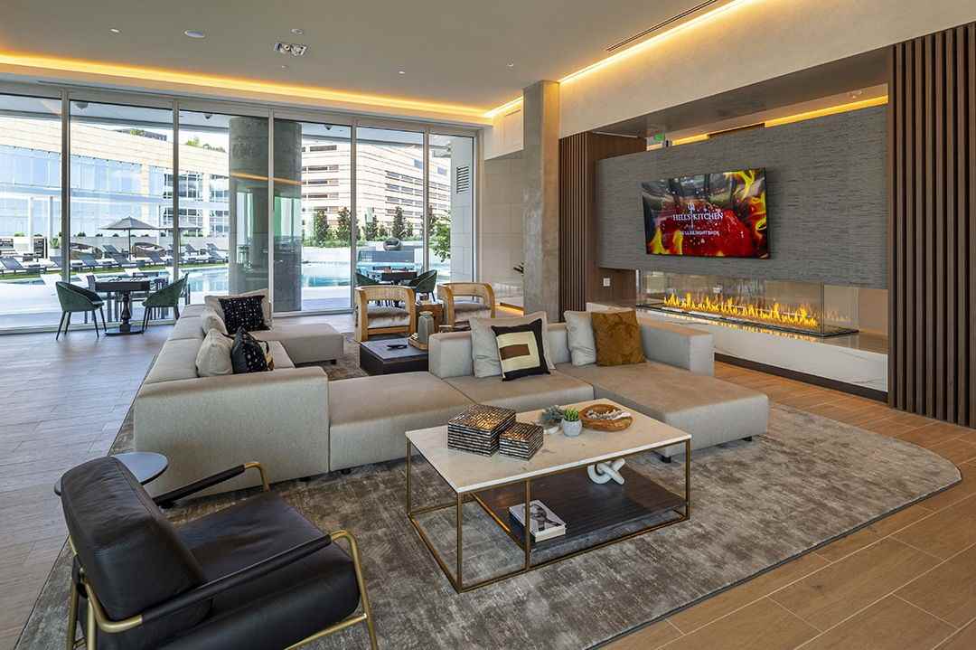 414 Milam St - Photo 6 of 8