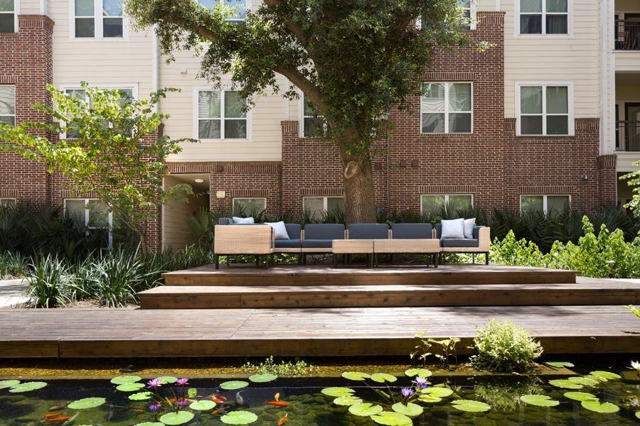 4100 Greenbriar Dr #12S1-413 - Photo 5 of 8