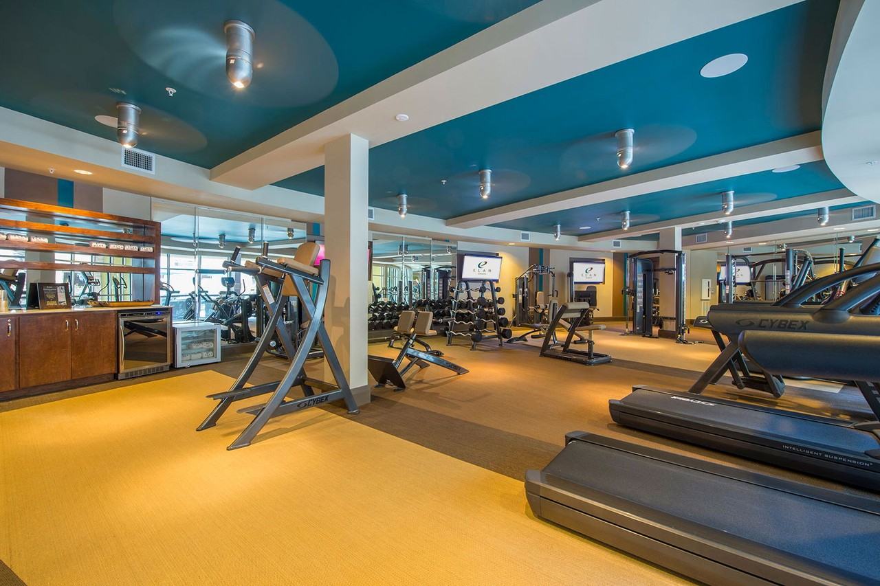 825 Usener St - Photo 6 of 8