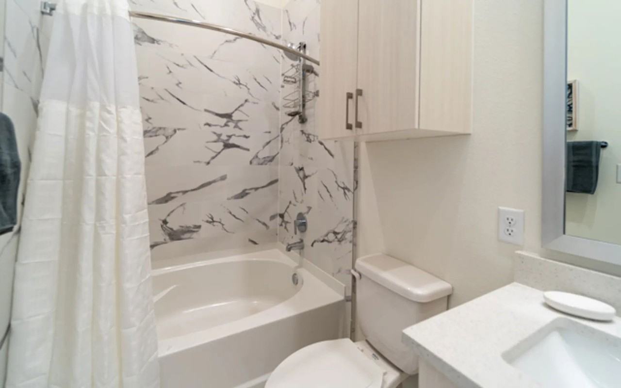 3275 Summer St - Photo 7 of 8