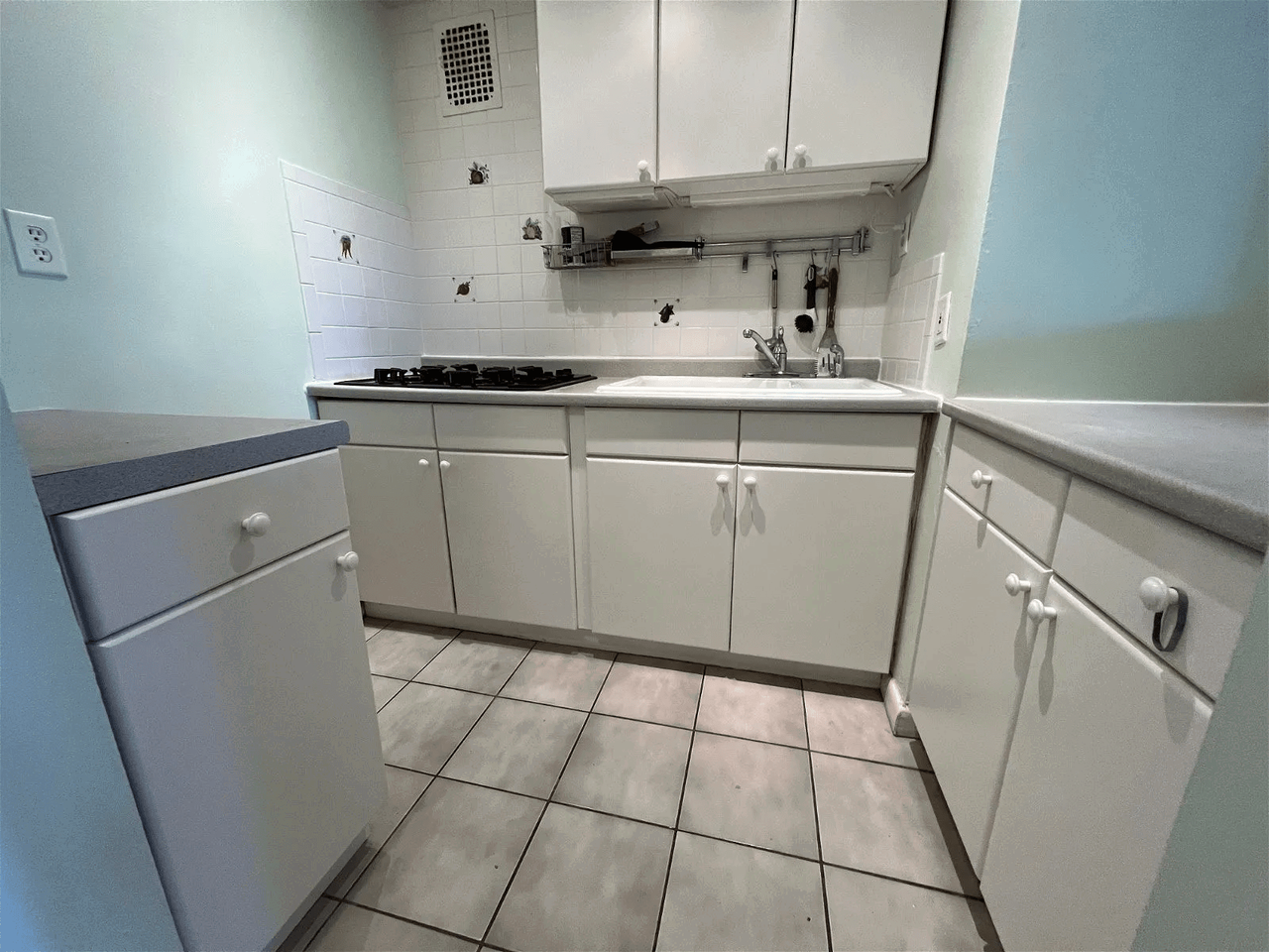 1 Wall St #3D - Photo 4 of 8