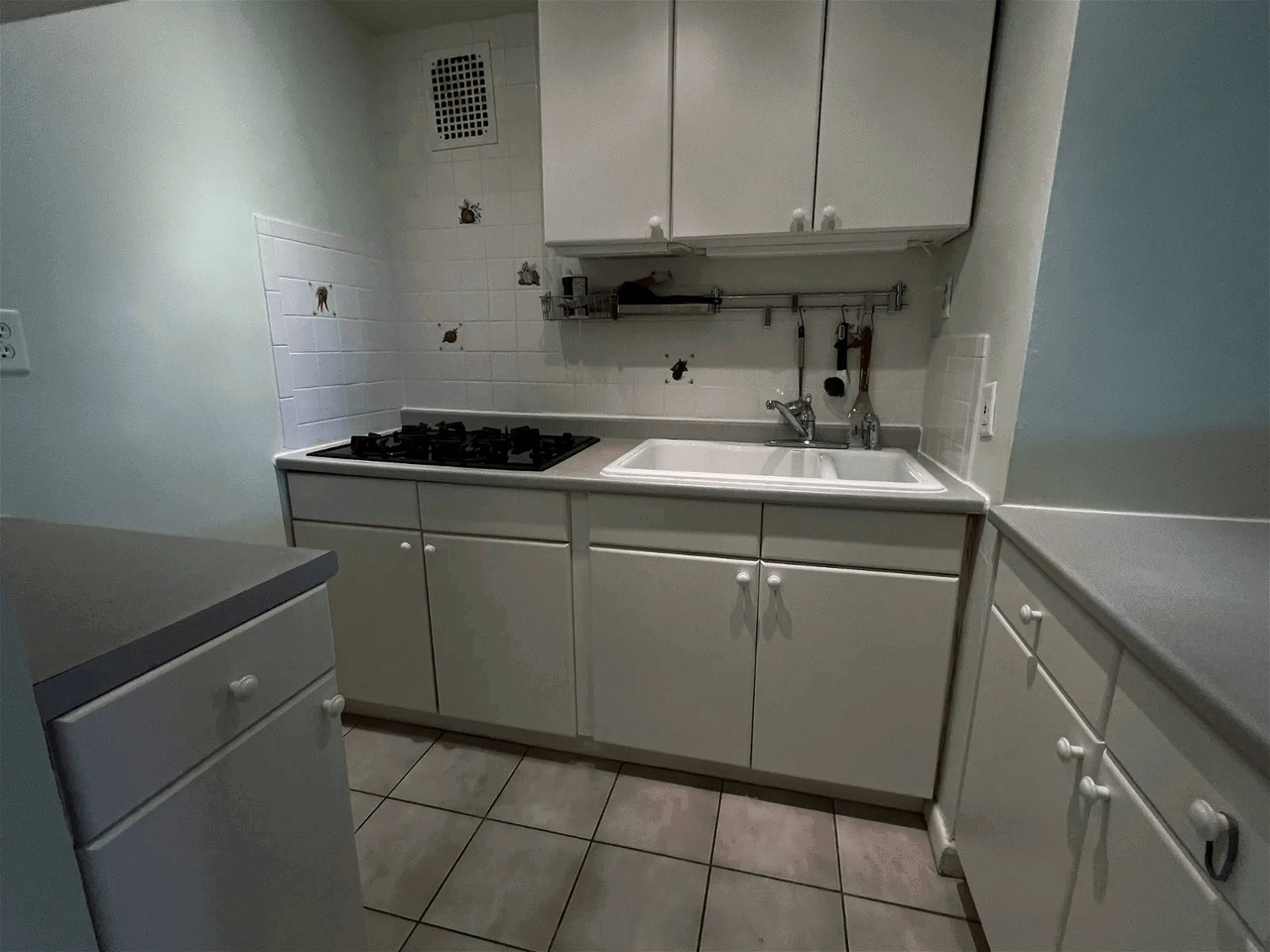 1 Wall St #3D - Photo 5 of 8