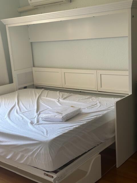 1317 N M St - Photo 2 of 8