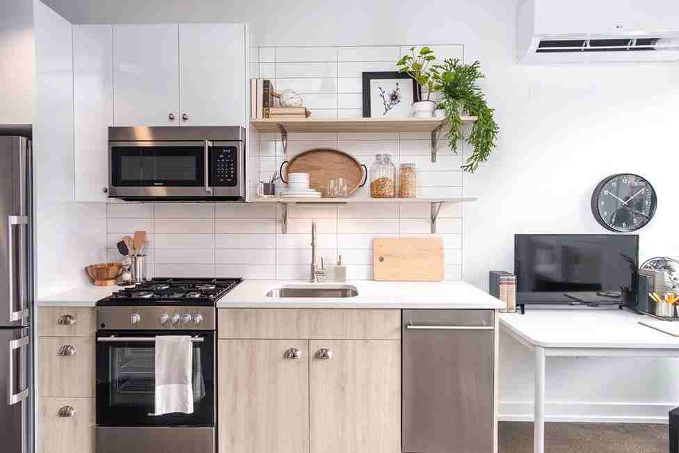 108 W Chicago Ave - Photo 3 of 8