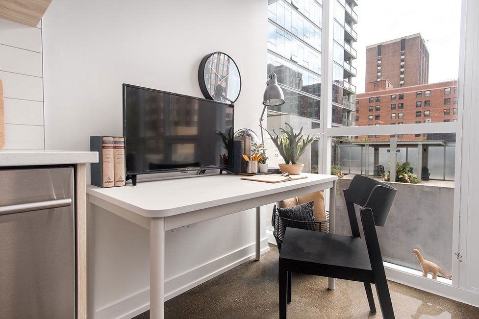 108 W Chicago Ave - Photo 4 of 8