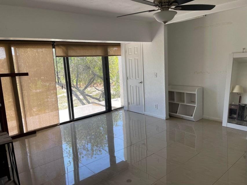 4360 Fountains Dr - Photo 3 of 5