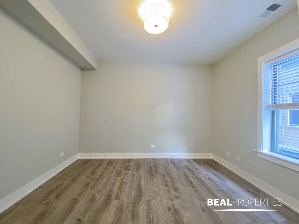 1147 Maple Ave #2 - Photo 7 of 8