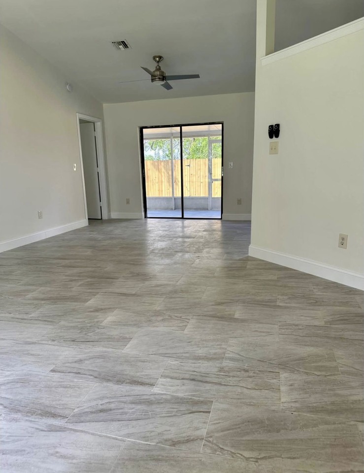 1275 Mc Dermott Ln - Photo 3 of 8