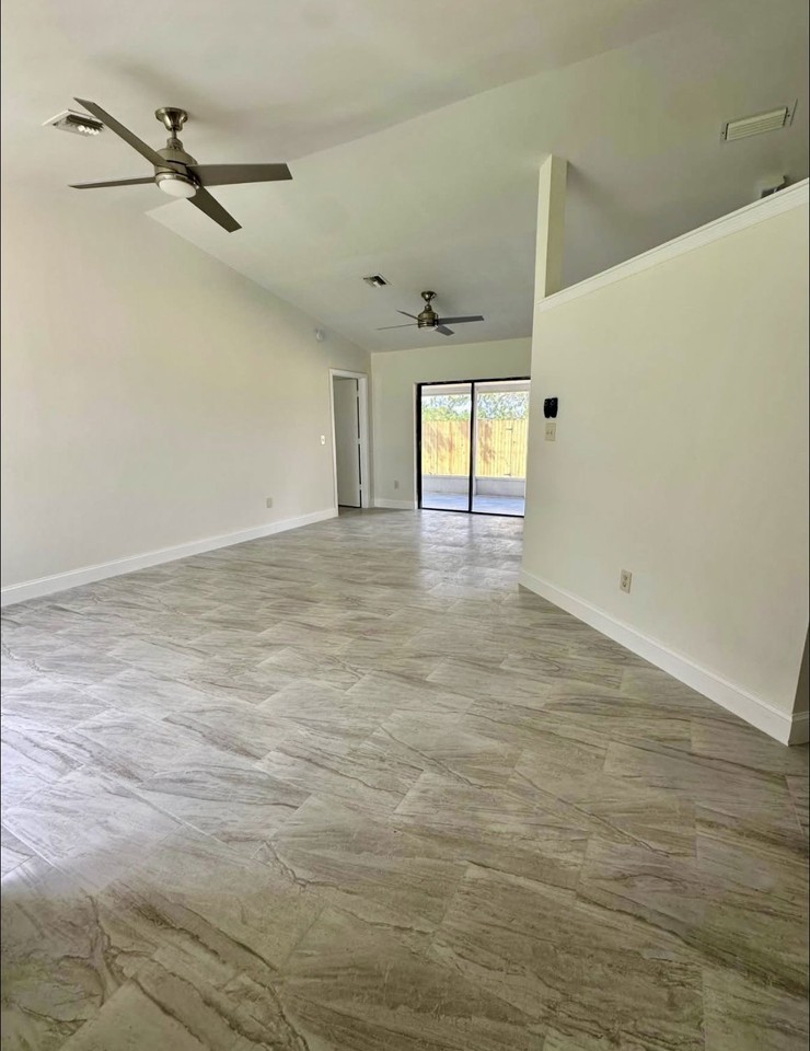 1275 Mc Dermott Ln - Photo 4 of 8