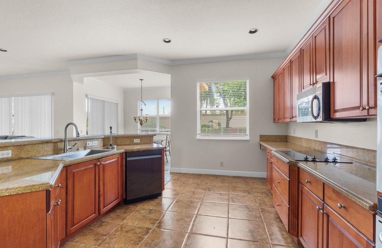 7135V Via Abruzzi - Photo 2 of 6