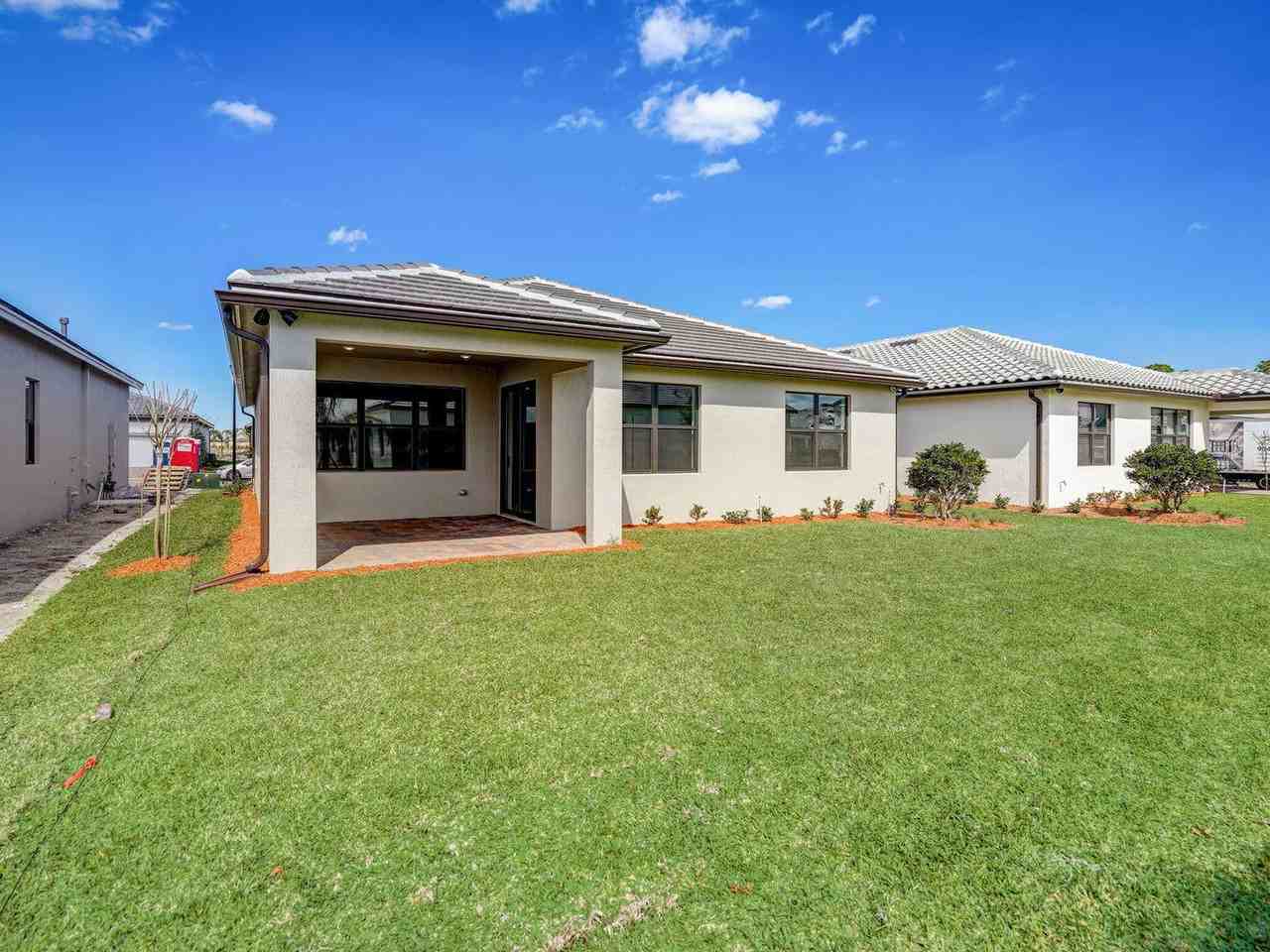 Se Courances Dr - Photo 3 of 8