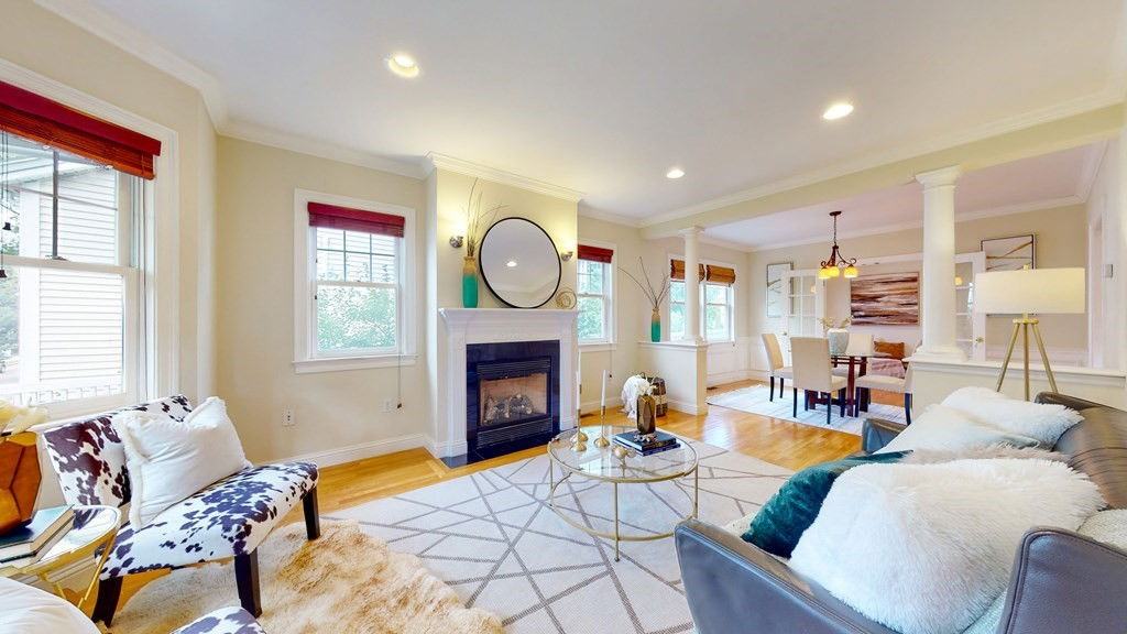 161 Pearl St #A - Photo 2 of 8