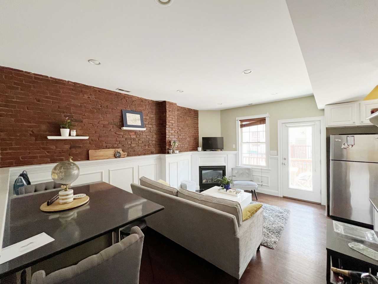 289 W 2nd St #2 - Photo 4 of 8