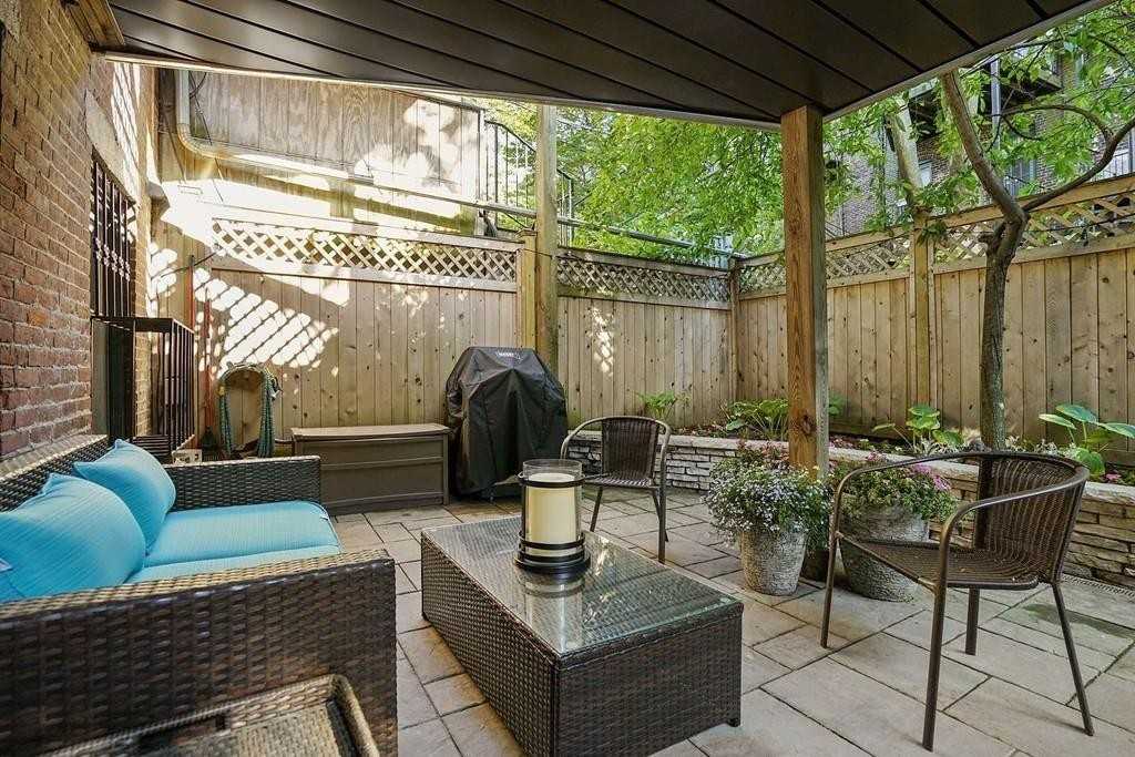 46 Dwight St #1 - Photo 2 of 8