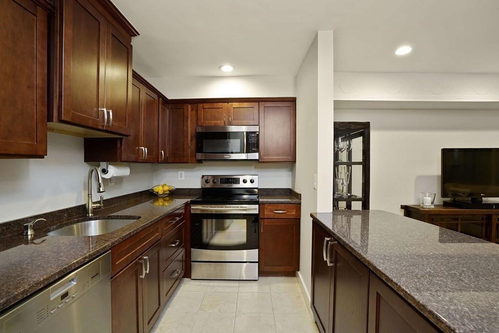 46 Dwight St #1 - Photo 7 of 8