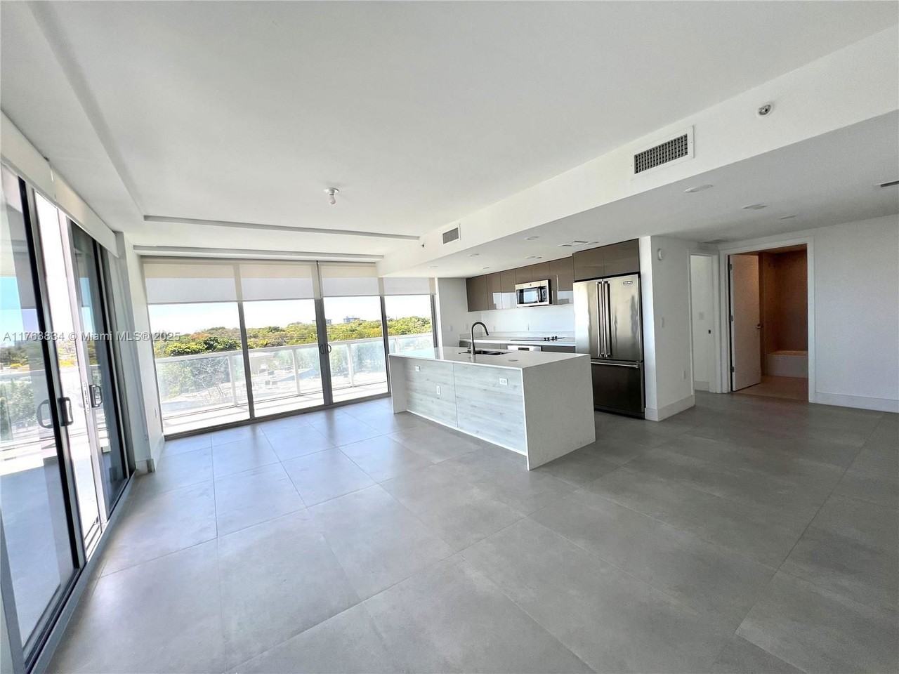 13800 Highland Dr #601 - Photo 2 of 8