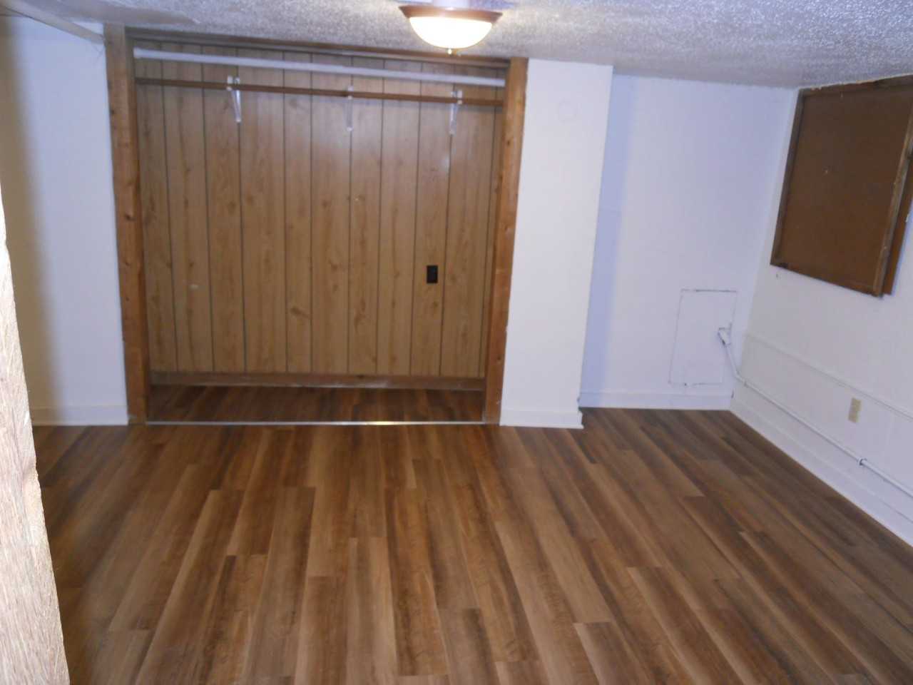 1037 Tennessee St #4 - Photo 5 of 7