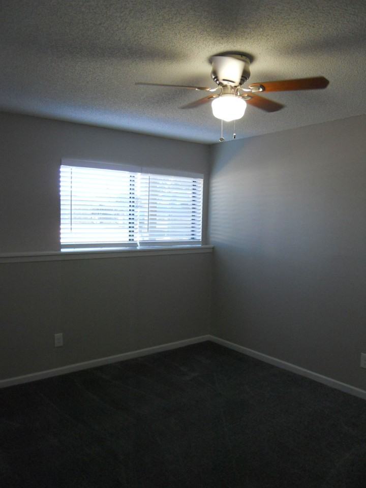 2400 Alabama St #102 - Photo 5 of 8