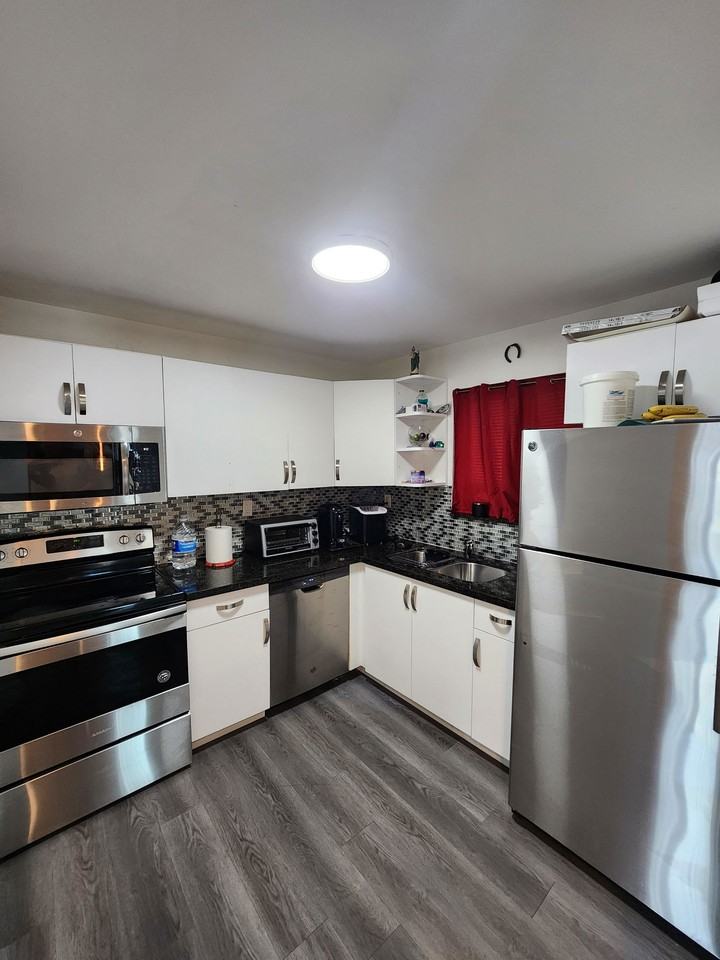 6801 Harding Ave - Photo 5 of 8